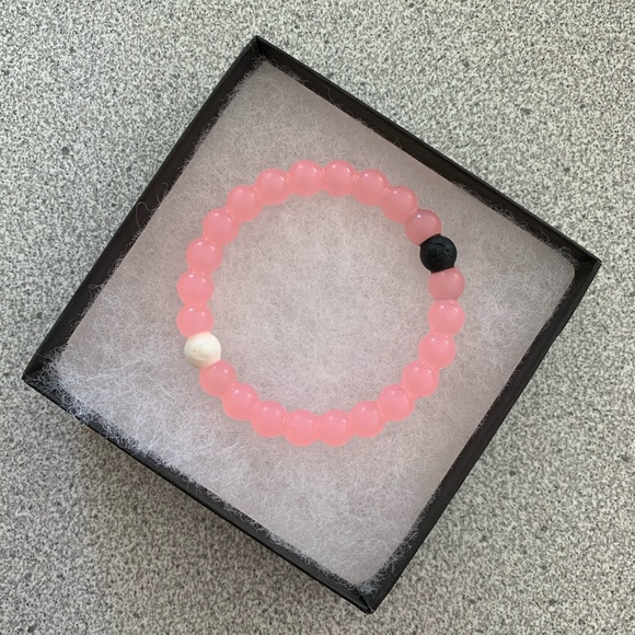 Lokai Breast Cancer Bracelet - Picture 2 of 3
